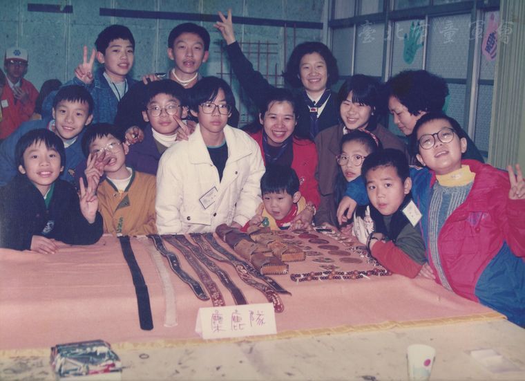 臺北市81年冬令營皮雕創作營(郭廷銘先生提供)